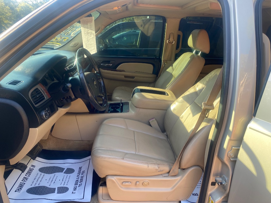 2008 Chevrolet Avalanche - $7,685