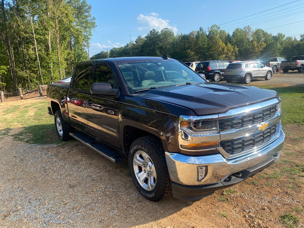2016 Chevrolet Silverado - $22,775