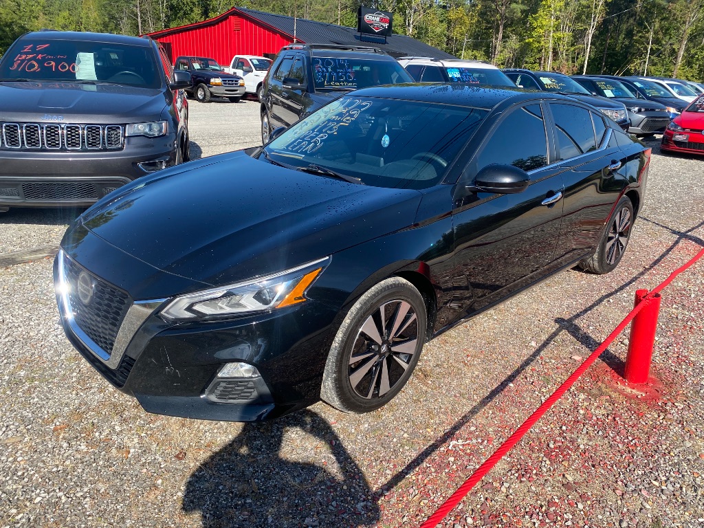 2022 Nissan Altima - $19,975