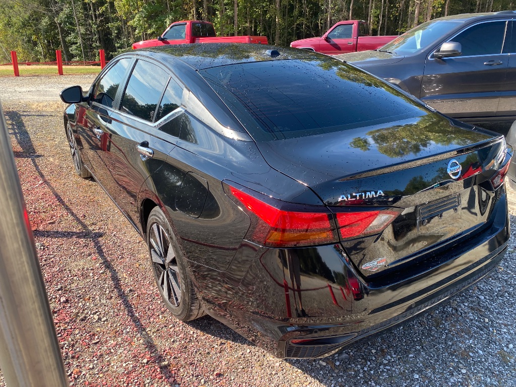 2022 Nissan Altima - $19,975