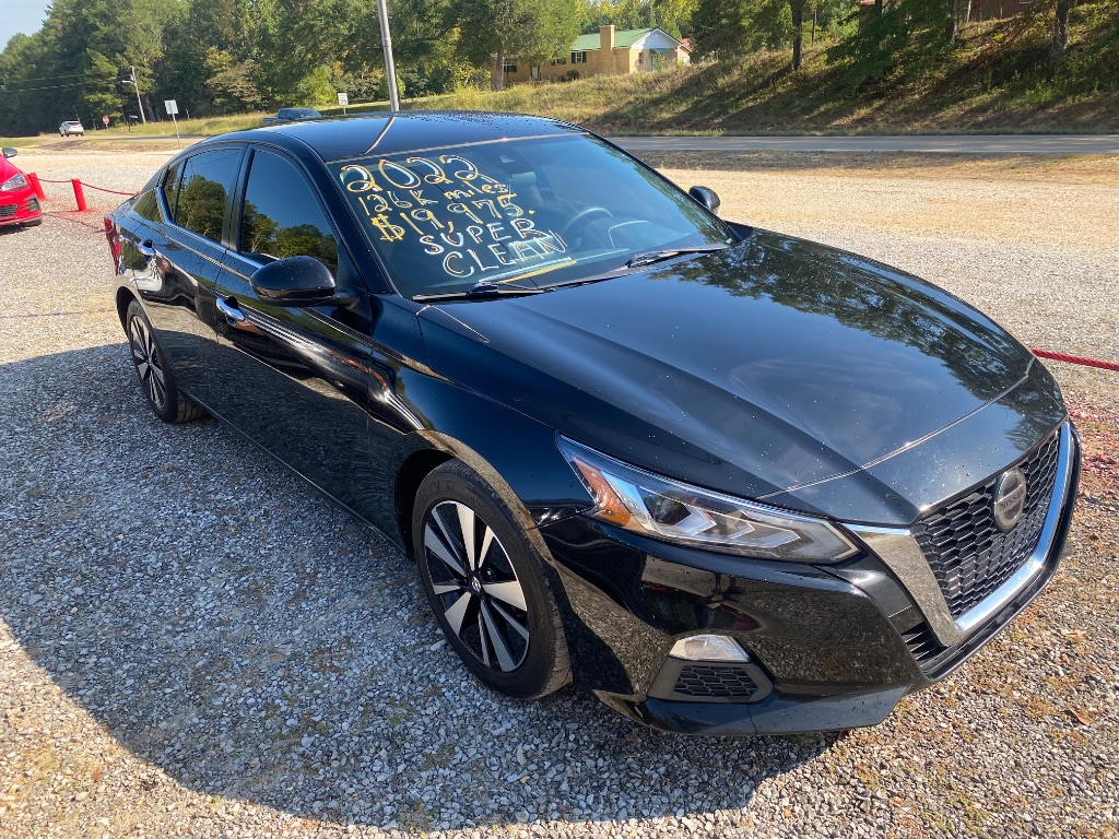 2022 Nissan Altima - $19,975