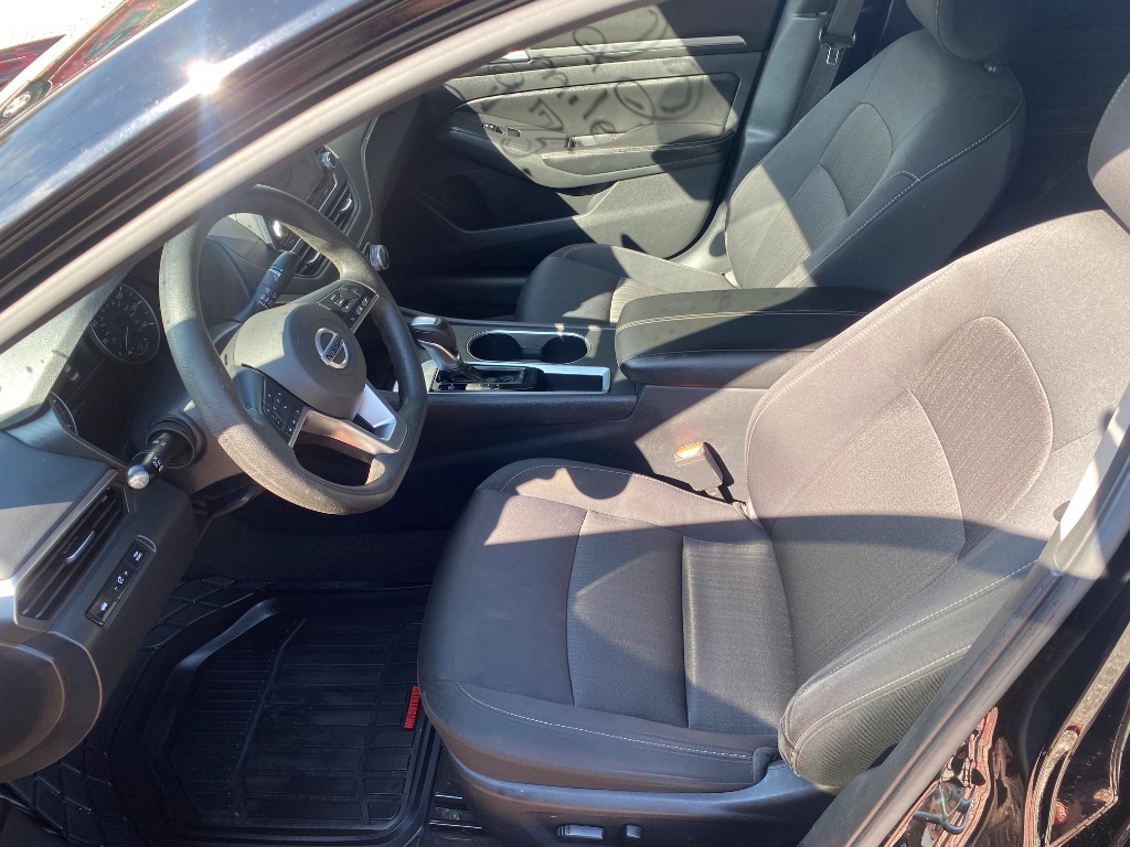 2022 Nissan Altima - $19,975