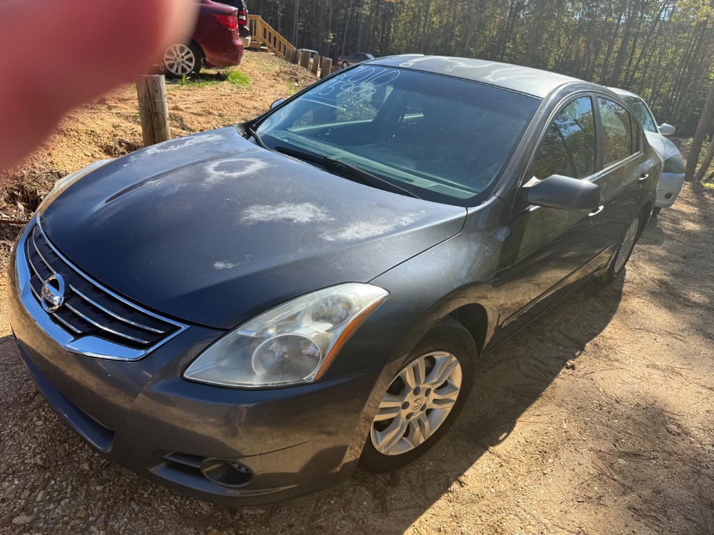 2010 Nissan Altima - $5,999