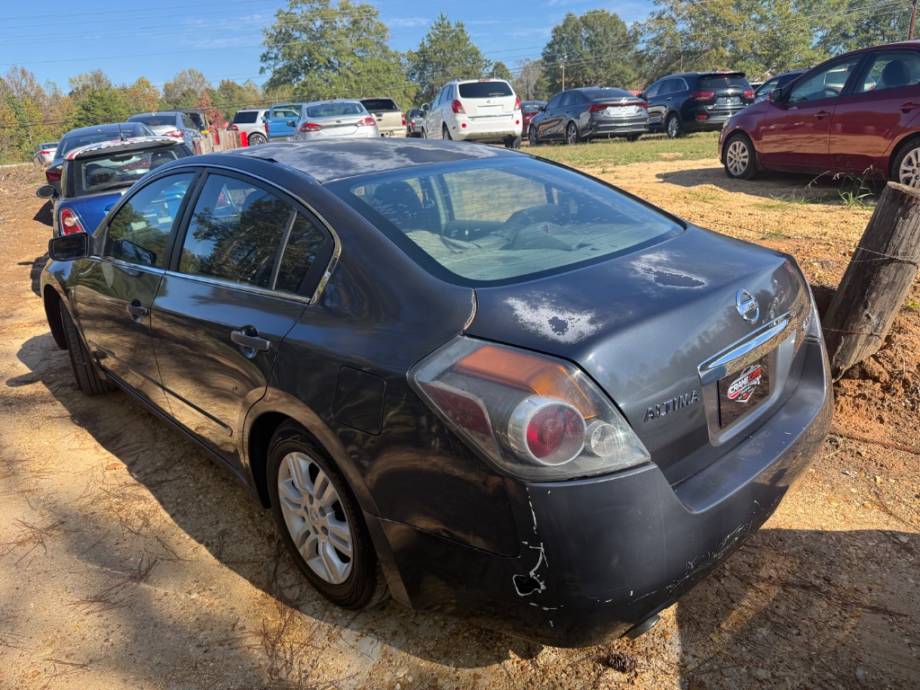 2010 Nissan Altima - $5,999