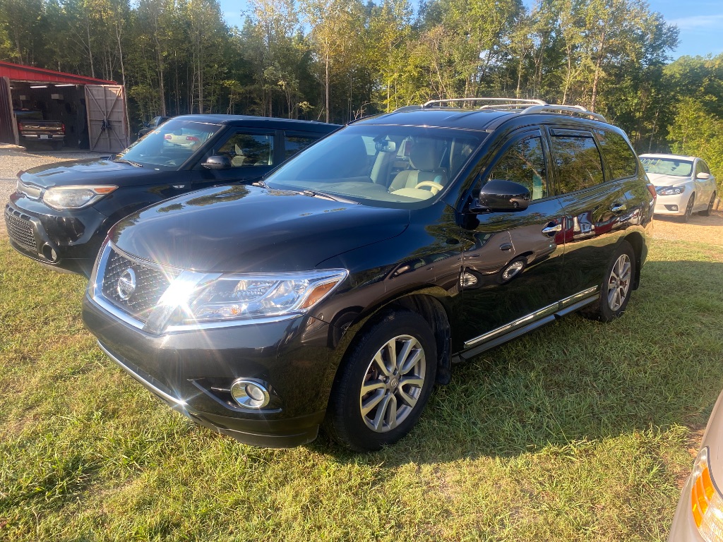 2015 Nissan Pathfinder - $9,225