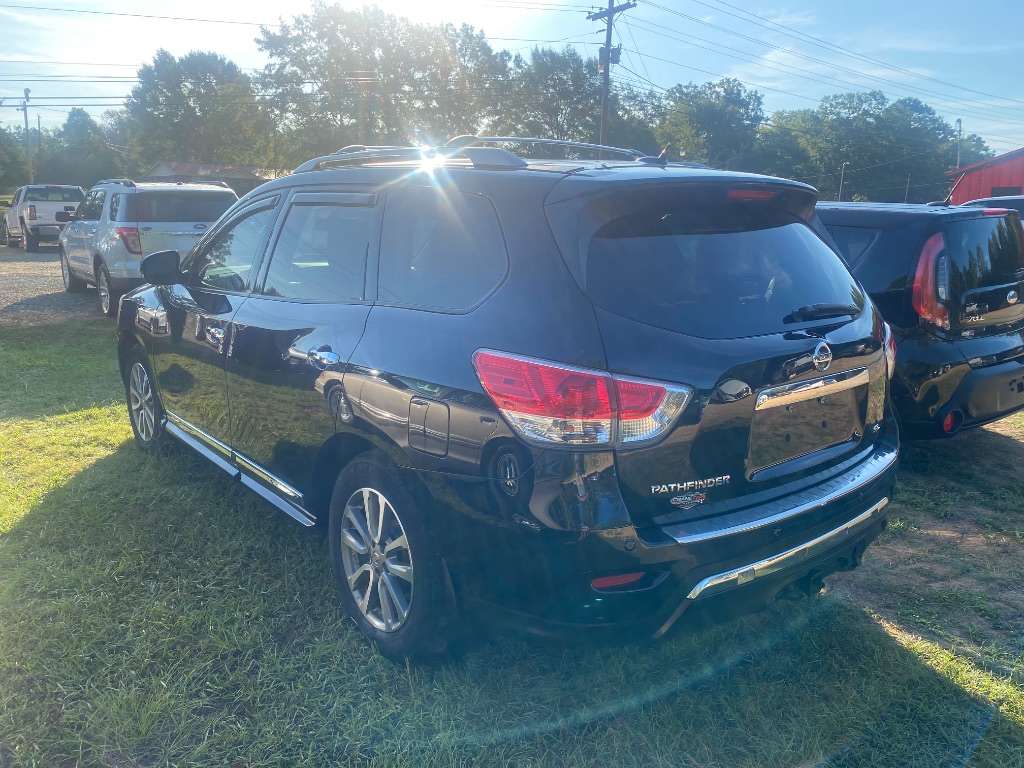 2015 Nissan Pathfinder - $9,225
