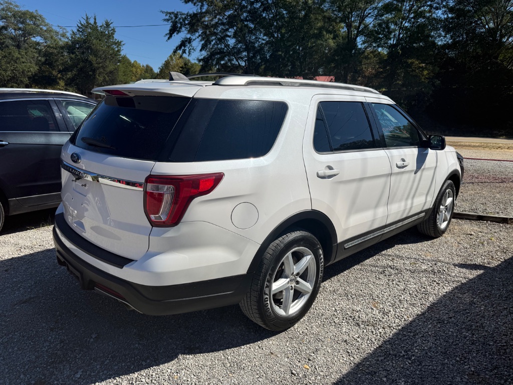 2018 Ford Explorer - $12,987