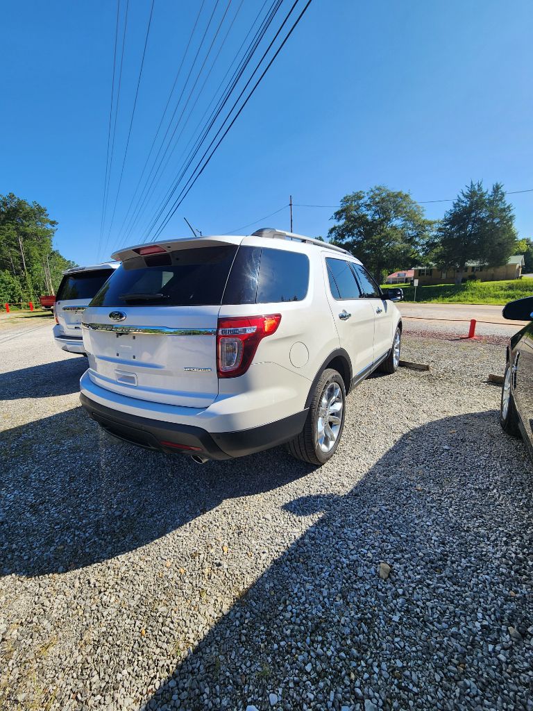 2015 Ford Explorer - $9,495