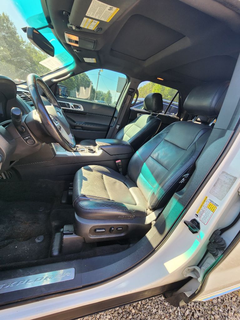 2015 Ford Explorer - $9,495
