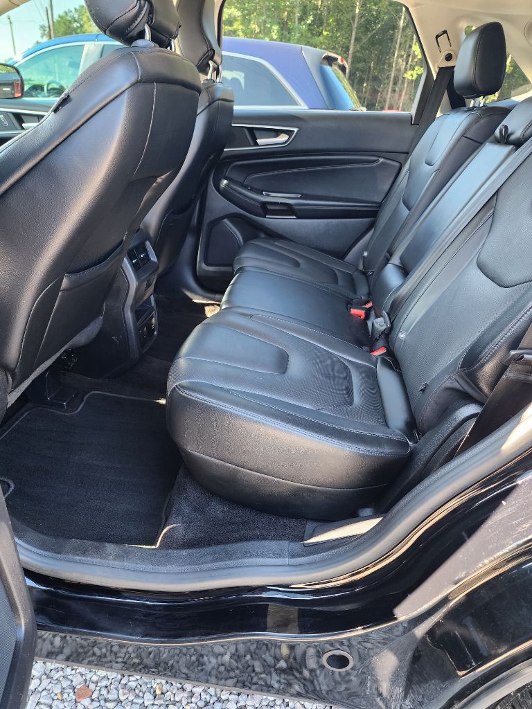 2016 Ford Edge - $8,900