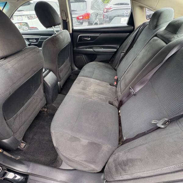 2015 Nissan Altima - $5,999