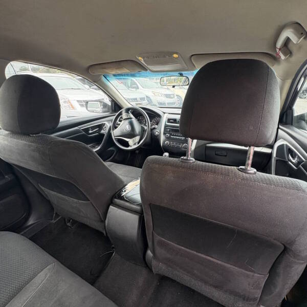 2015 Nissan Altima - $5,999