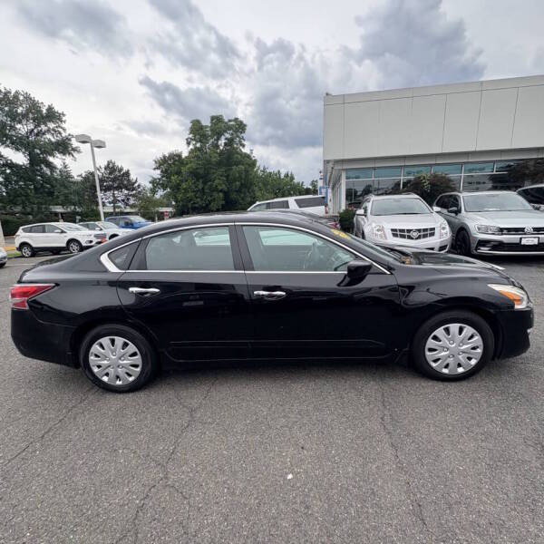2015 Nissan Altima - $5,999