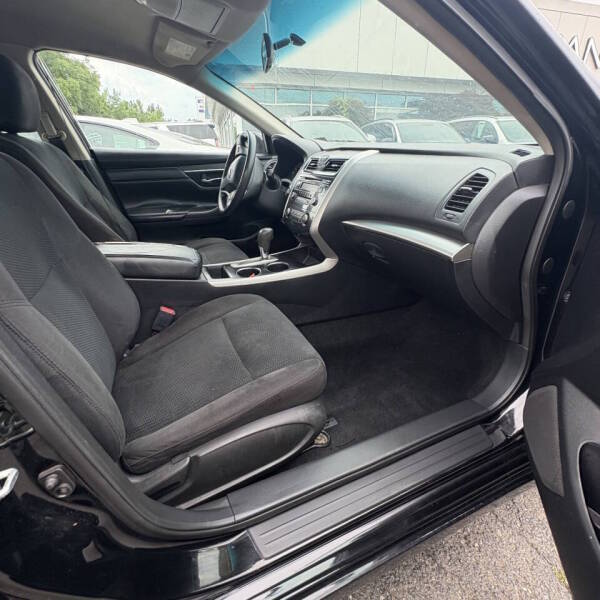 2015 Nissan Altima - $5,999