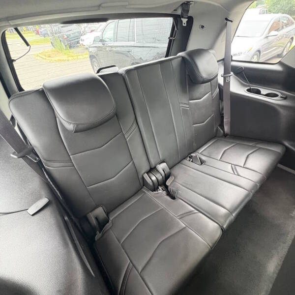 2015 Cadillac Escalade - $14,999