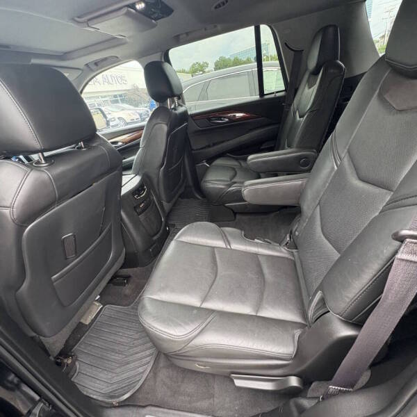 2015 Cadillac Escalade - $14,999
