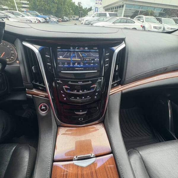 2015 Cadillac Escalade - $14,999