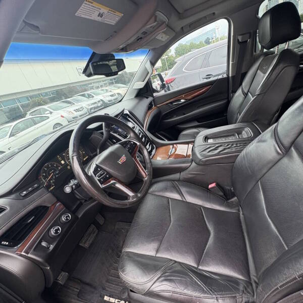 2015 Cadillac Escalade - $14,999