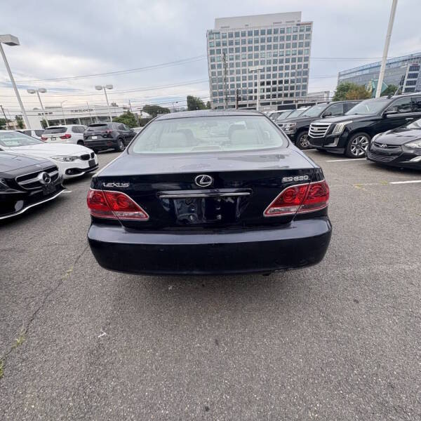 2005 Lexus ES - $4,500