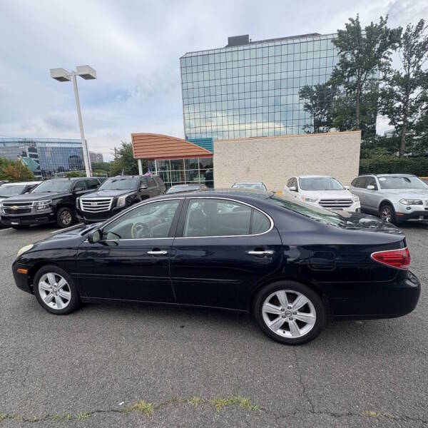 2005 Lexus ES - $4,500