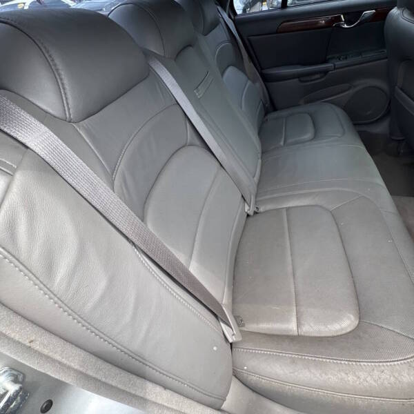 2005 Cadillac DeVille - $2,000