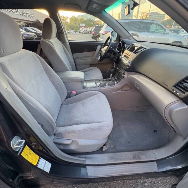 2008 Toyota Highlander - $7,500