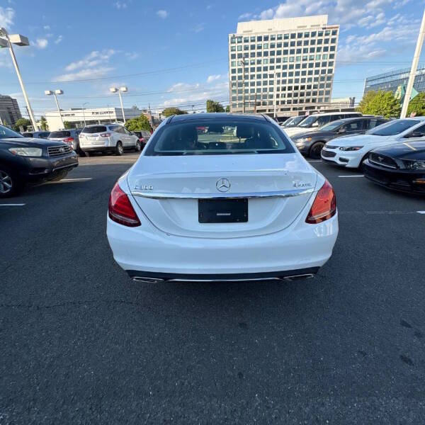 2016 Mercedes-Benz C-Class - $11,999