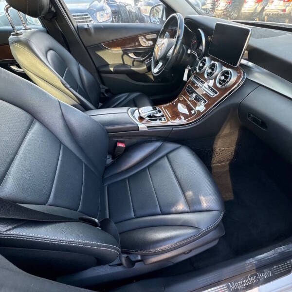 2016 Mercedes-Benz C-Class - $11,999