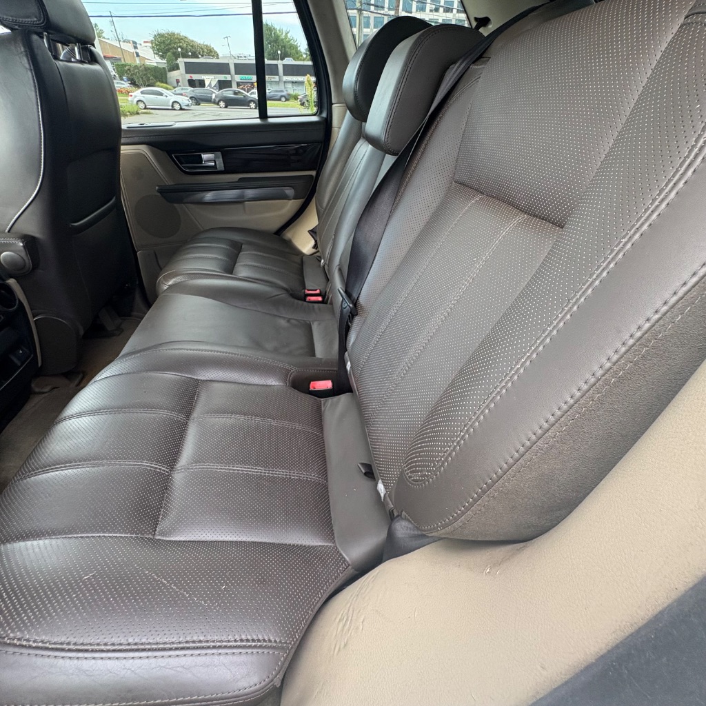 2011 Land Rover Range Rover Sport - $4,999
