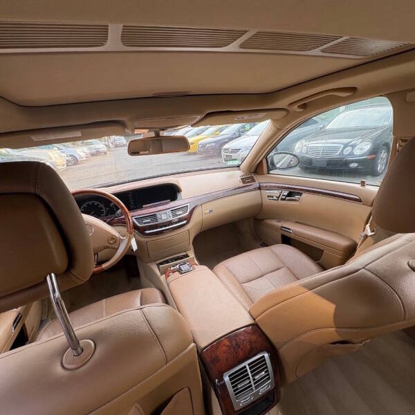 2008 Mercedes-Benz S-class - $7,999