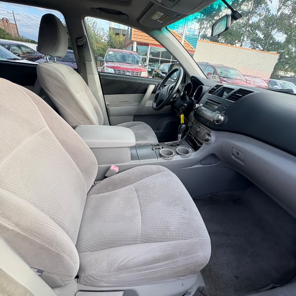 2008 Toyota Highlander - $4,995