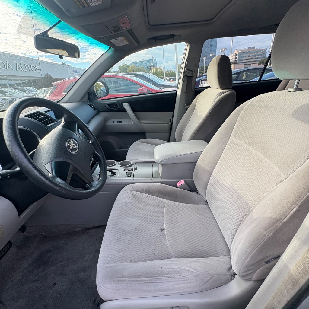 2008 Toyota Highlander - $4,995