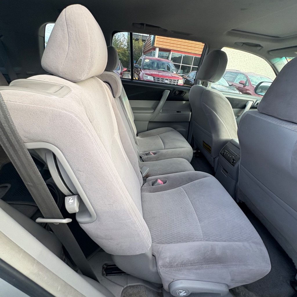 2008 Toyota Highlander - $4,995
