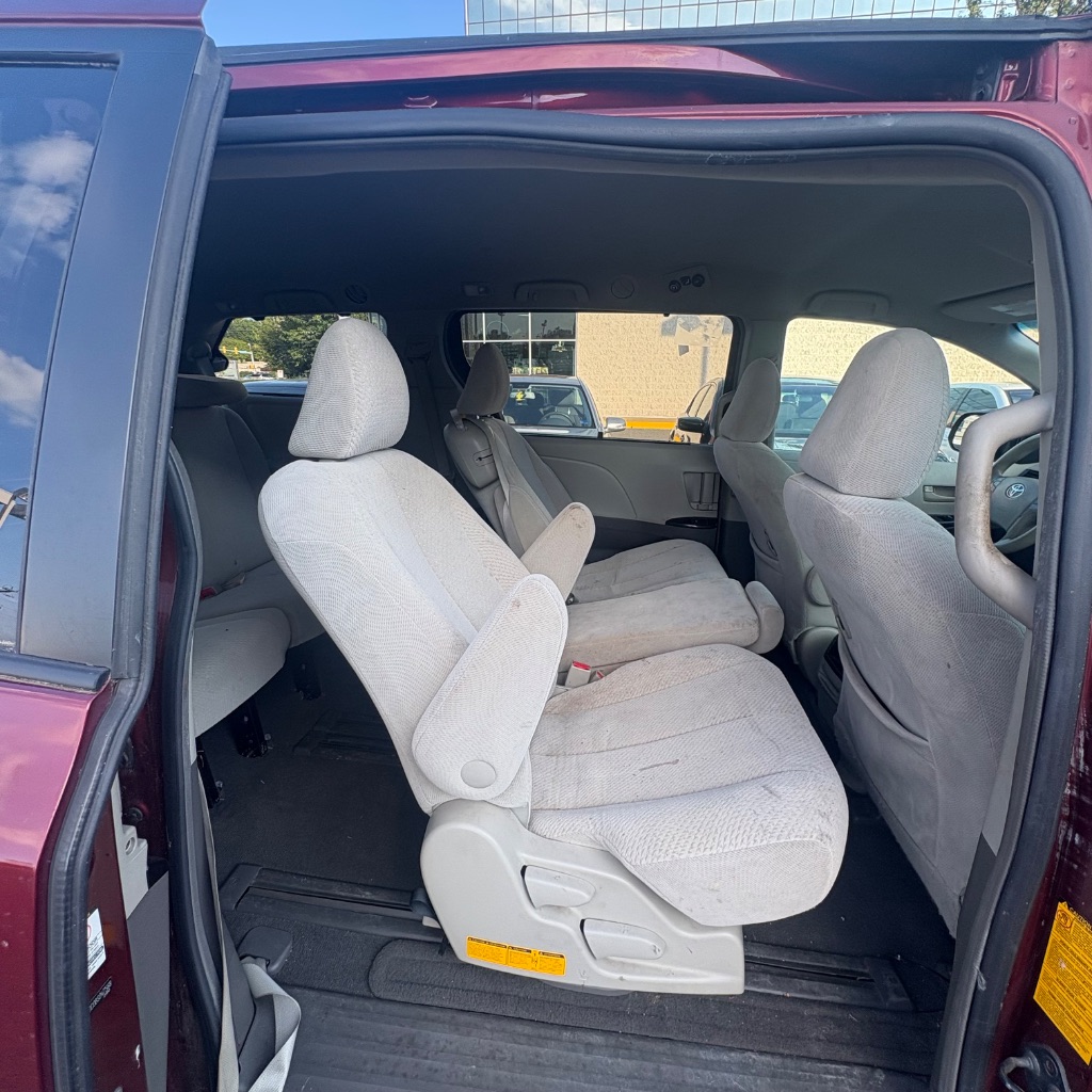2011 Toyota Sienna - $9,500