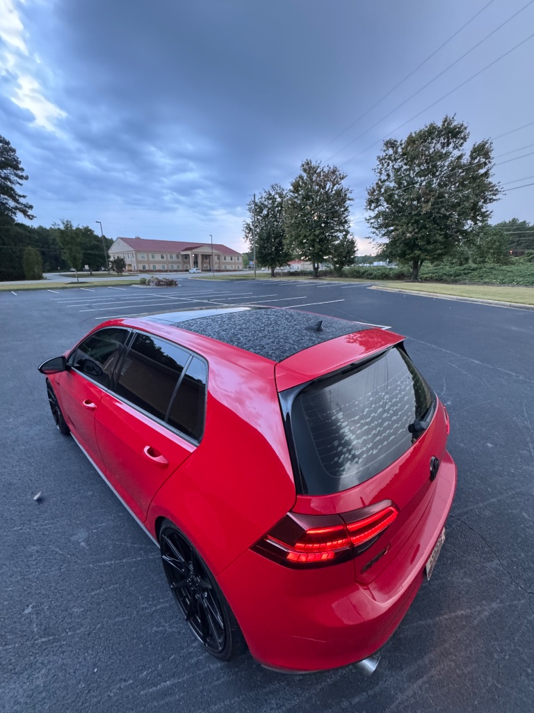 2017 Volkswagen Golf - $11,995