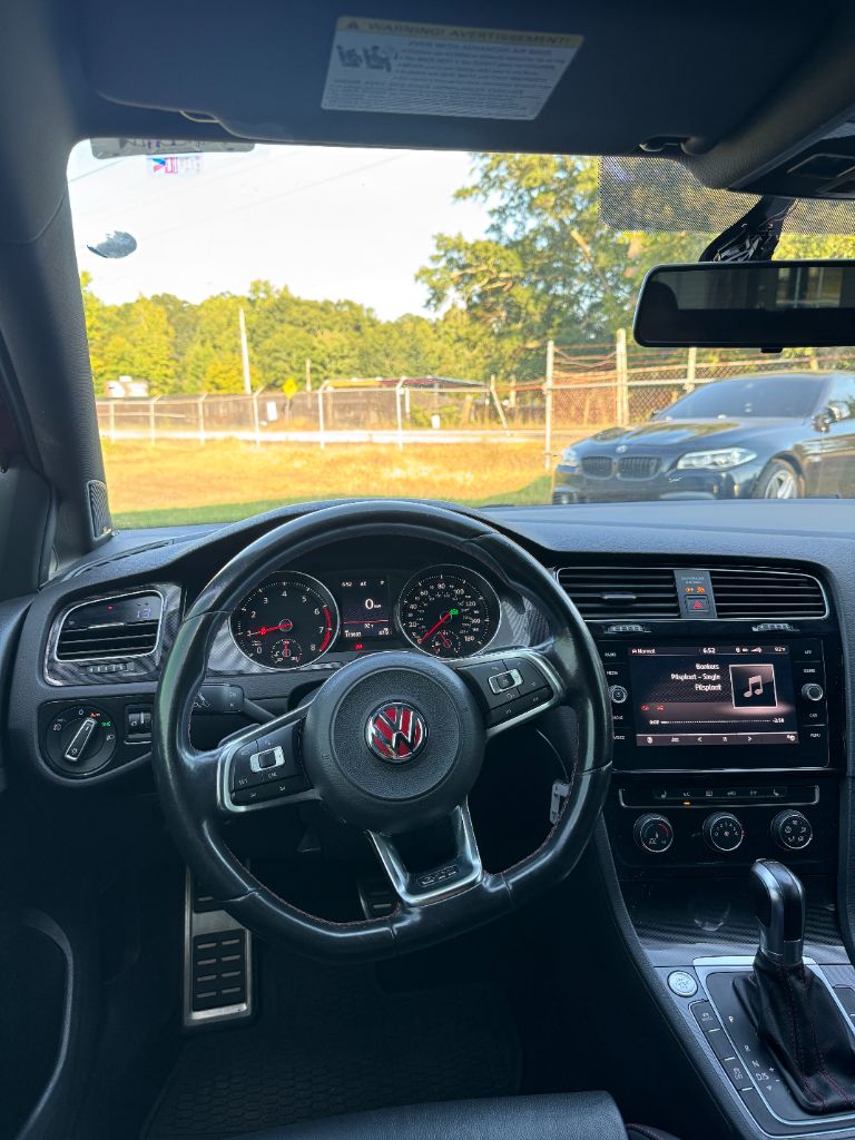 2017 Volkswagen Golf - $11,995
