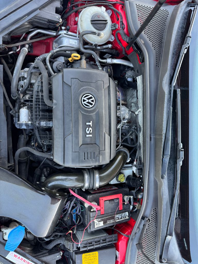 2017 Volkswagen Golf - $11,995