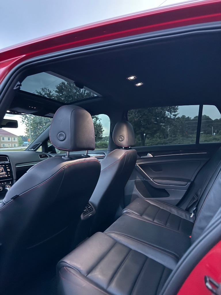 2017 Volkswagen Golf - $11,995