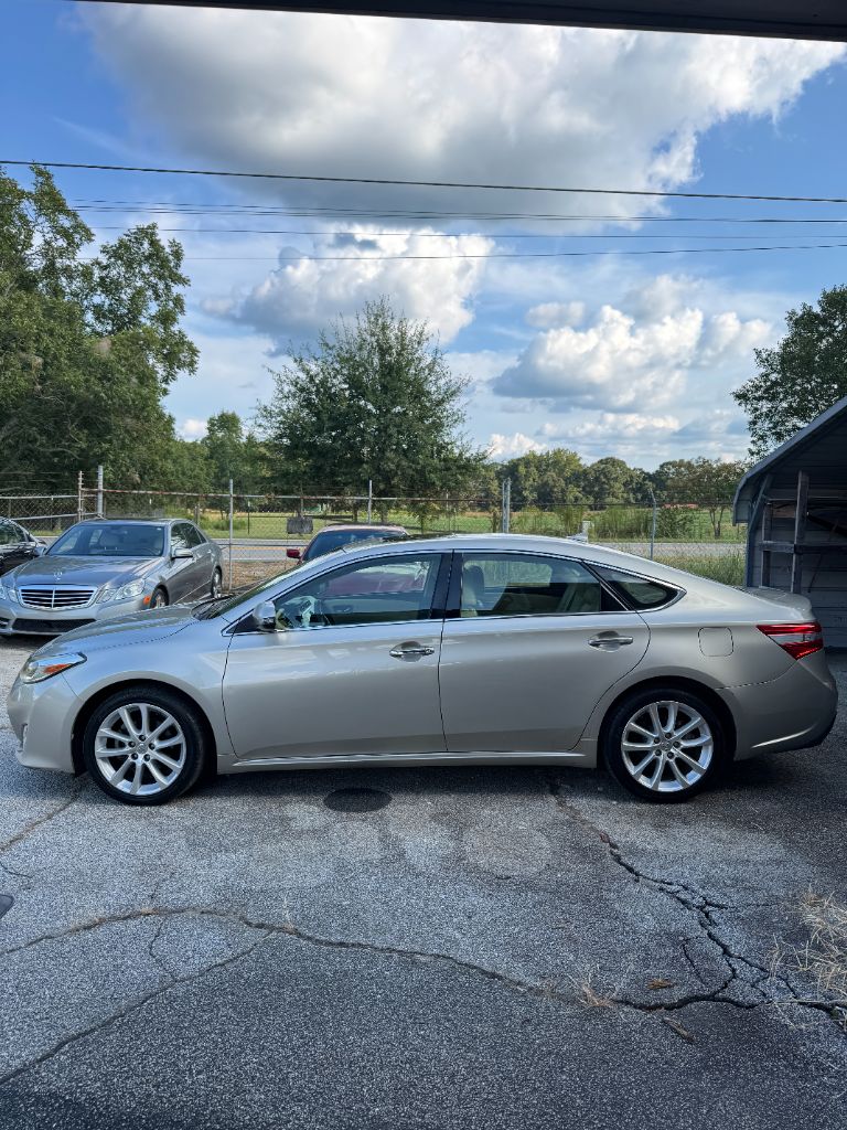 2014 Toyota Avalon - $8,995