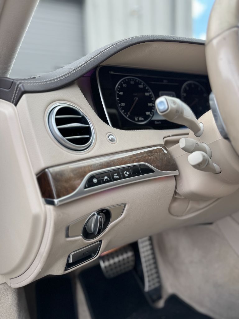 2017 Mercedes-Benz S-class - $27,495
