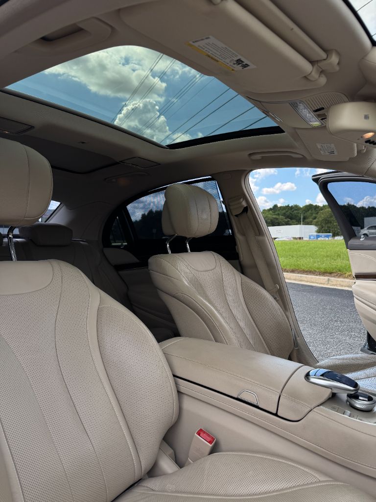 2017 Mercedes-Benz S-class - $27,495