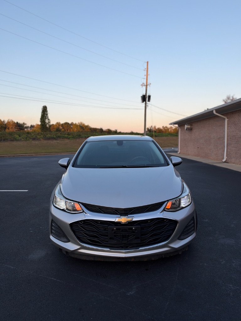 2019 Chevrolet Cruze - $5,495