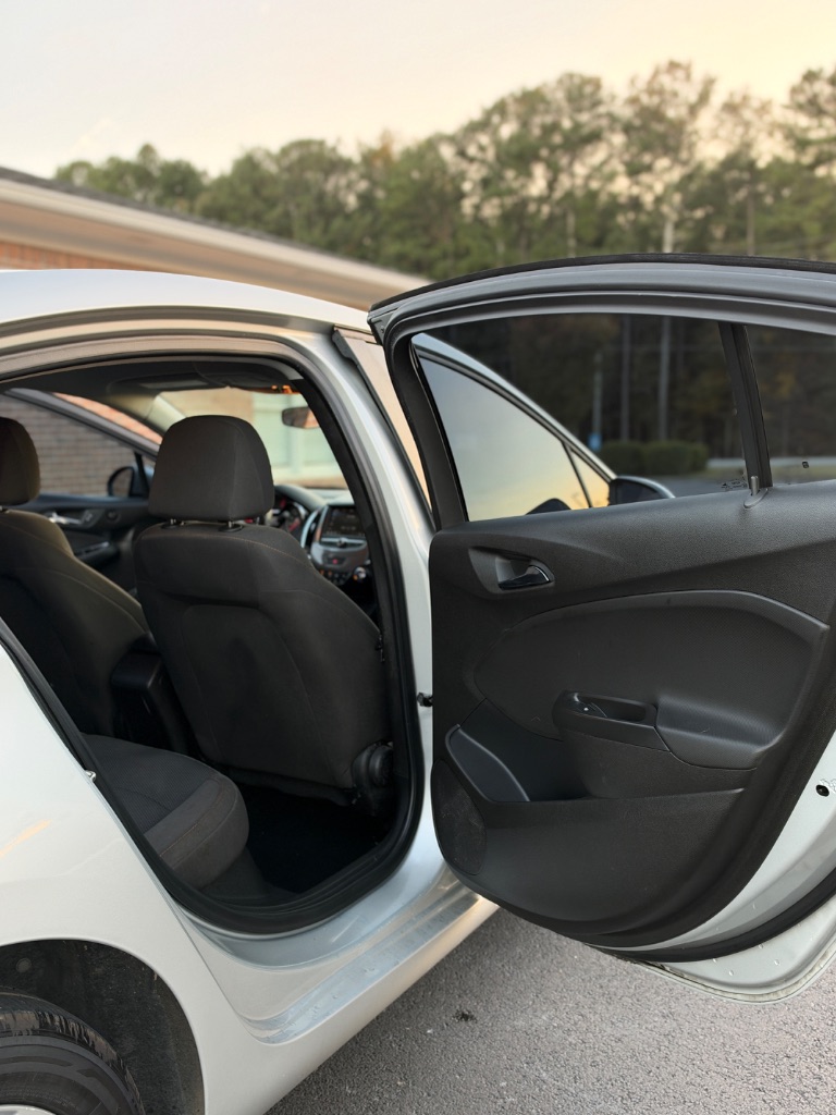 2019 Chevrolet Cruze - $5,495