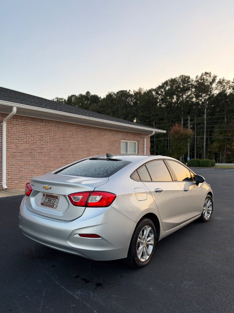 2019 Chevrolet Cruze - $5,495
