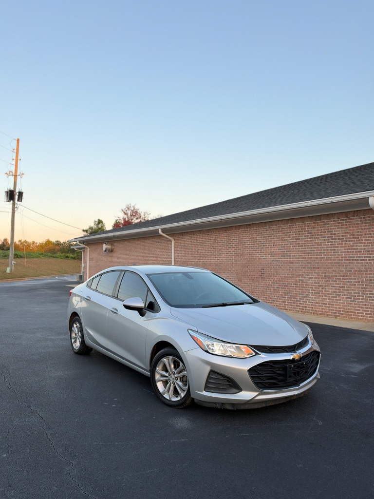 2019 Chevrolet Cruze - $5,495