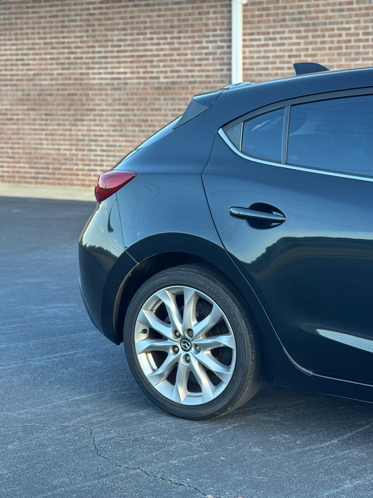 2014 MAZDA MAZDA3 - $9,995