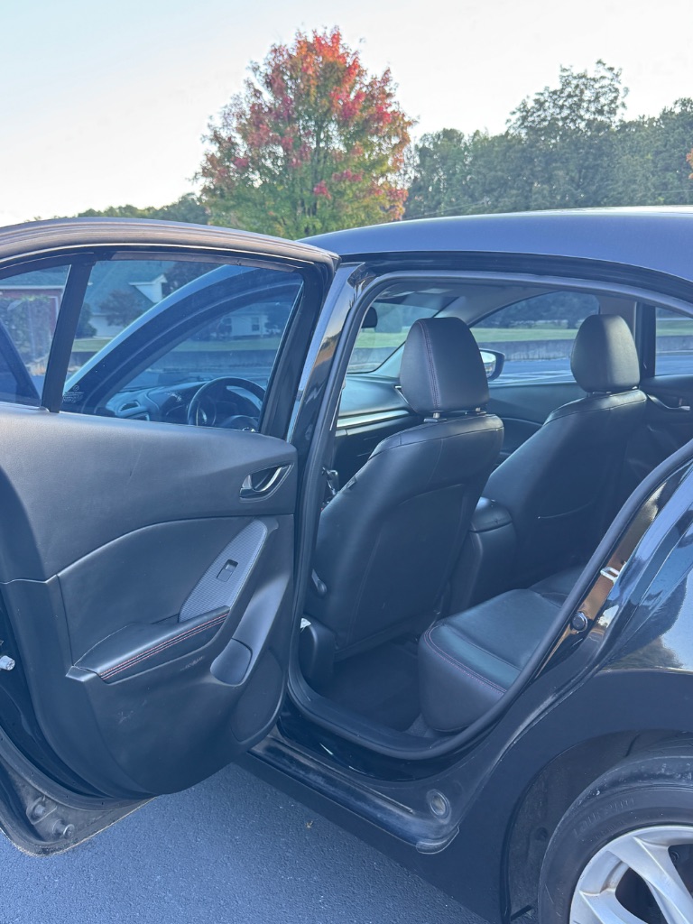2014 MAZDA MAZDA3 - $9,995