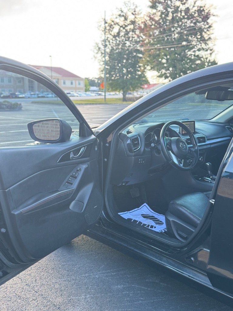 2014 MAZDA MAZDA3 - $9,995