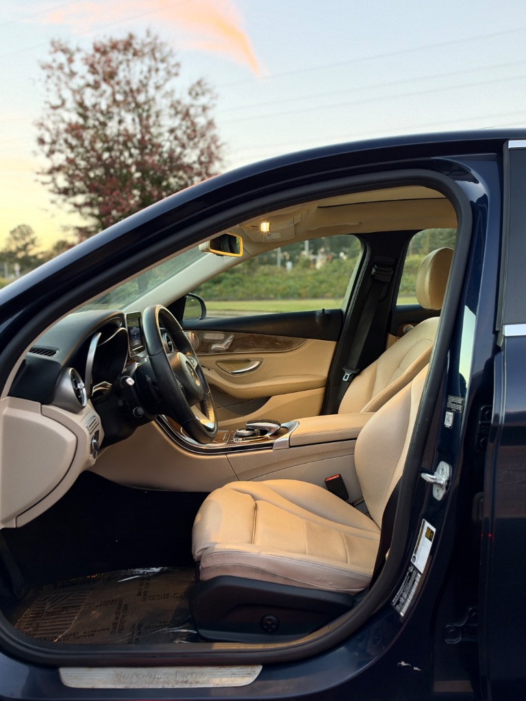 2015 Mercedes-Benz C-Class - $7,995