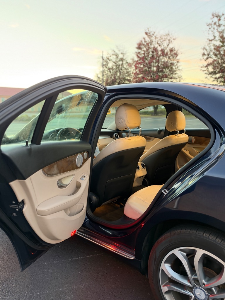 2015 Mercedes-Benz C-Class - $7,995